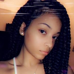 Meet your Posher, Candace